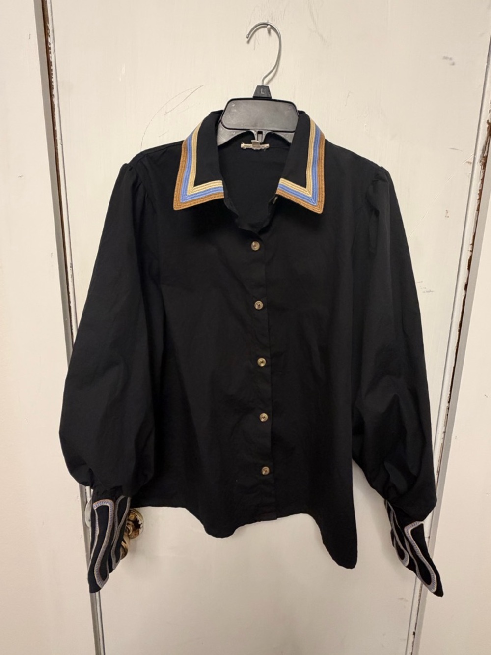 JODIFL black Button-Up Blouse with Blue & tan Trim Collar